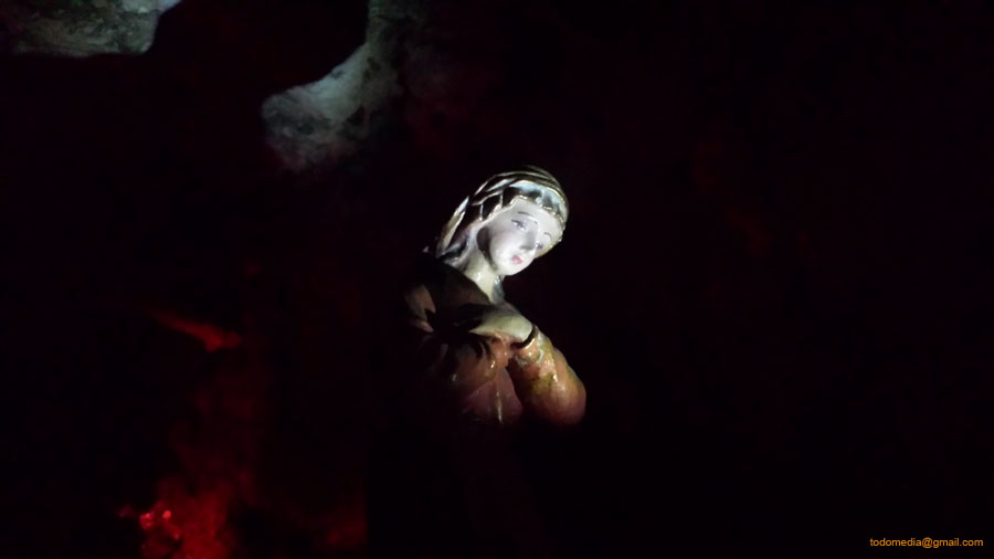 131224 1 (28) Noche diorama Maria