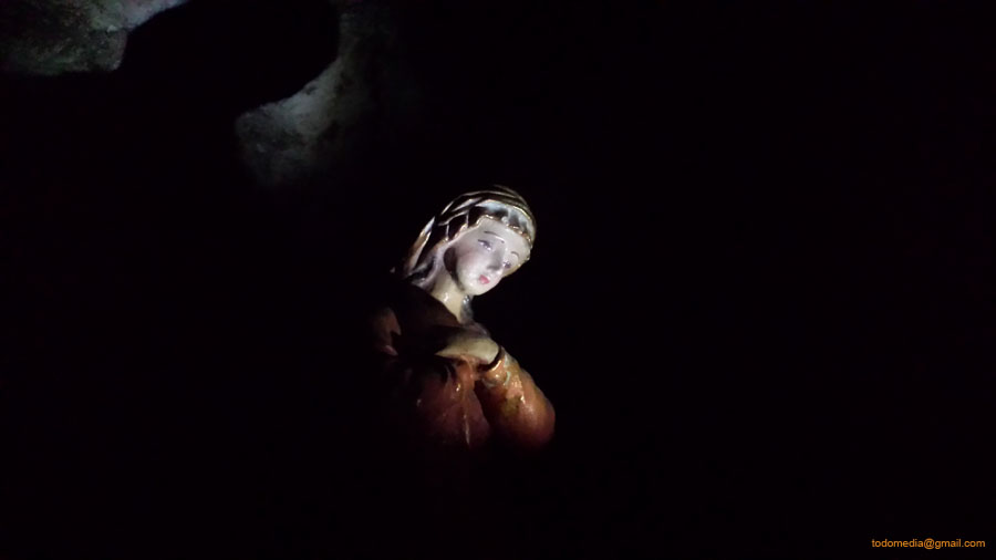 131224 1 (29) Noche diorama Maria